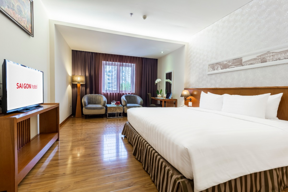 5 star hotel saigon district 1